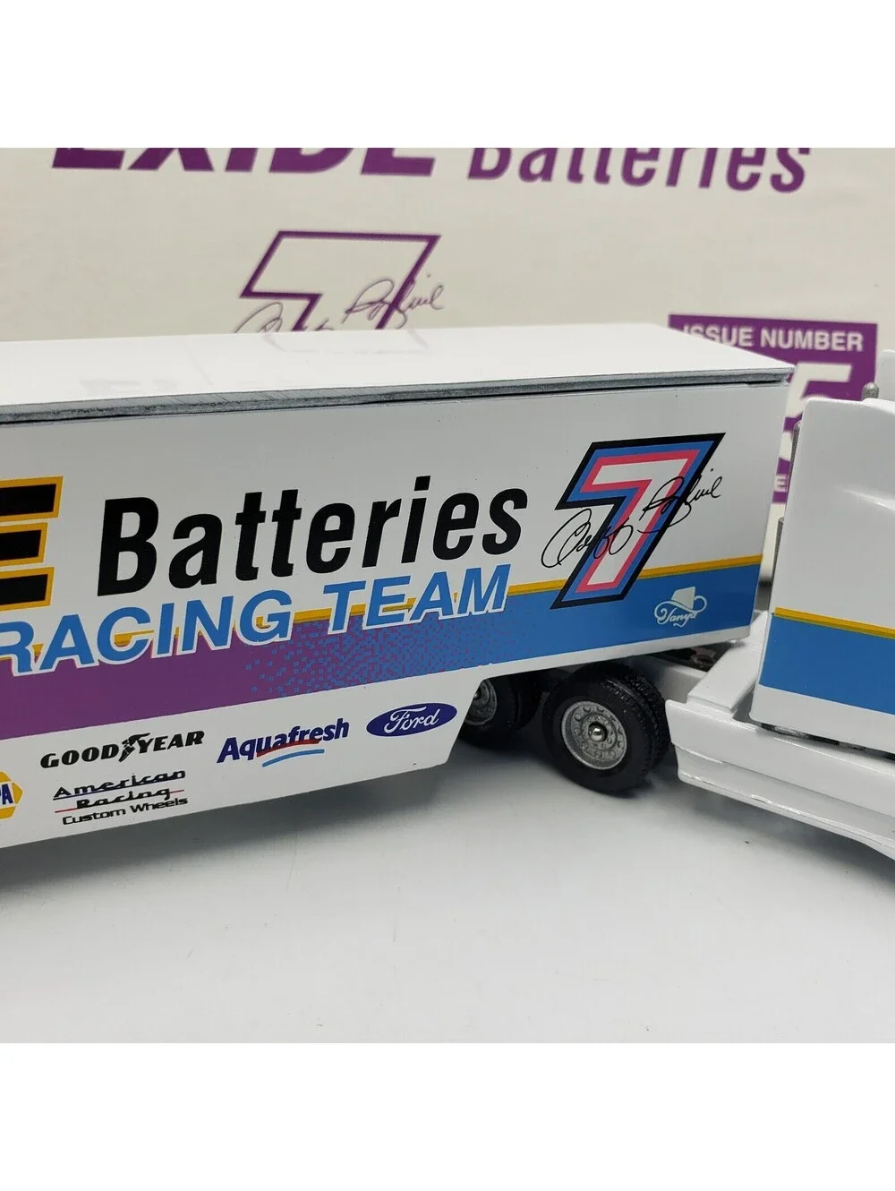 VTG Winross Die Cast Trucks NIB Geoff Bodine Exide Hauler Batteries Racing